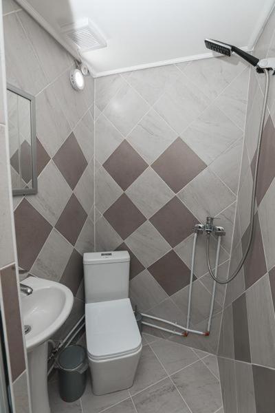 Nana Pansiyon Avlonya Dış mekan fotoğraf